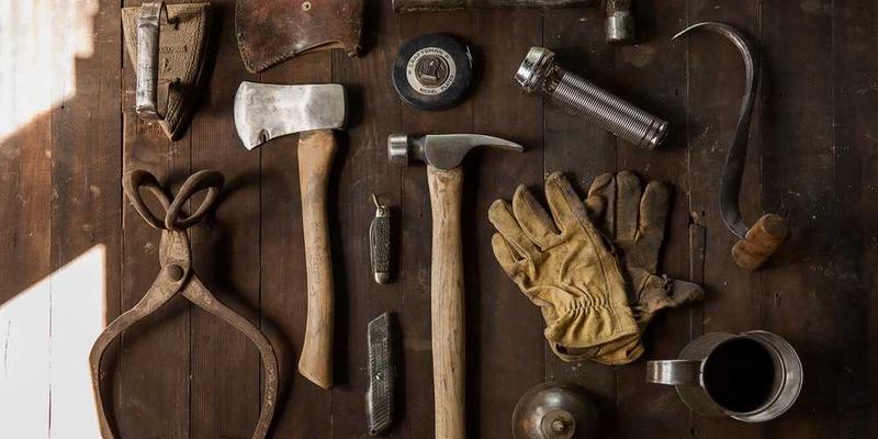 白噪音耳机配以宁静的自然风光