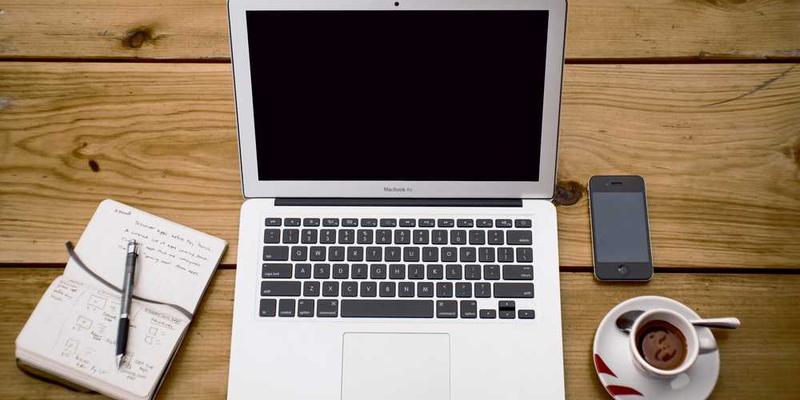 为过期药品建立一座“无效圣物”纪念馆，纪念我们对抗死亡的徒劳努力