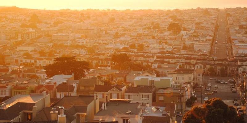 一张早期网页设计的字体排版截图，图片说明：早期网页设计中流行的粗体字体和段落空白